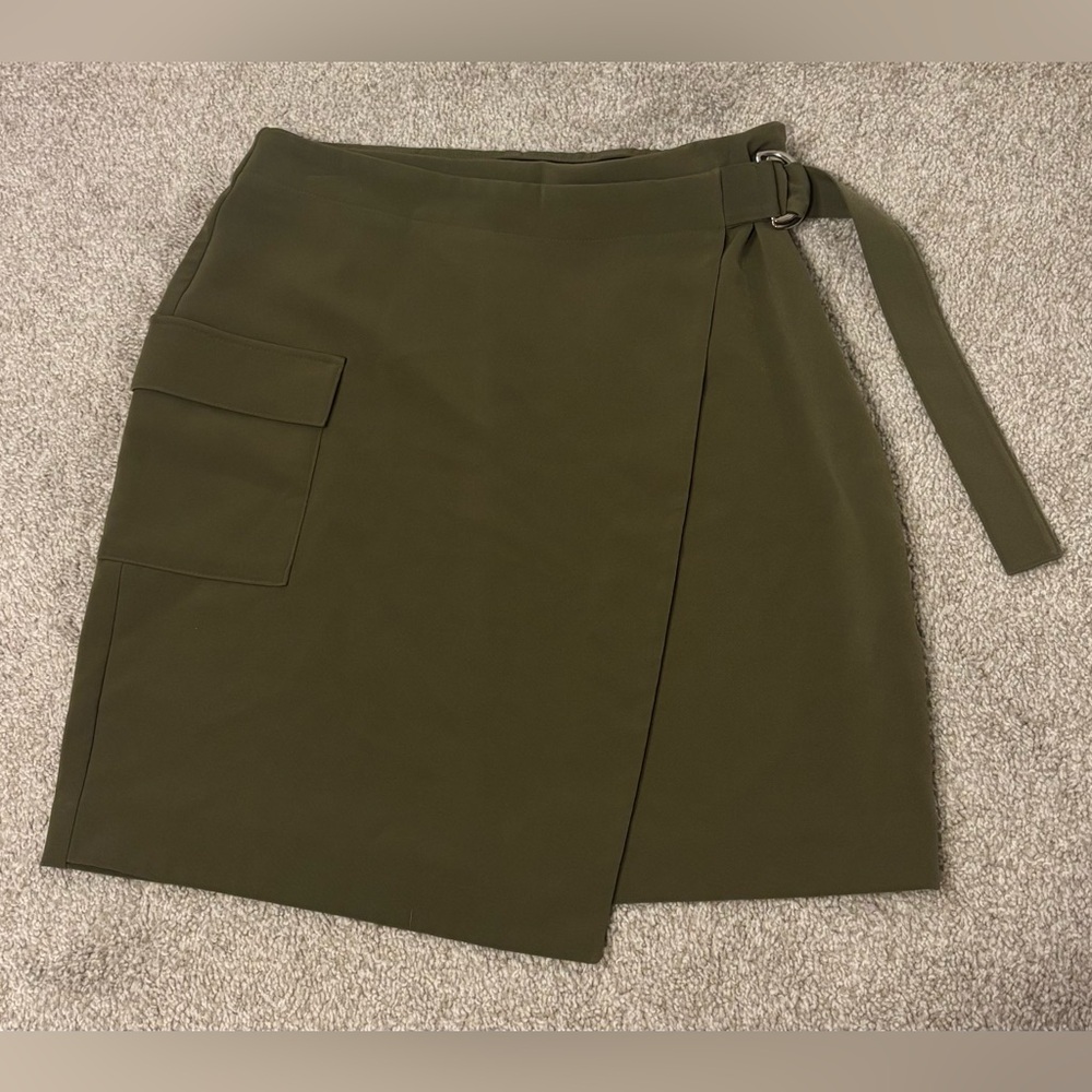 Nine West Olive Green Wrap Mini Skirt with Side Pocket – Size Small